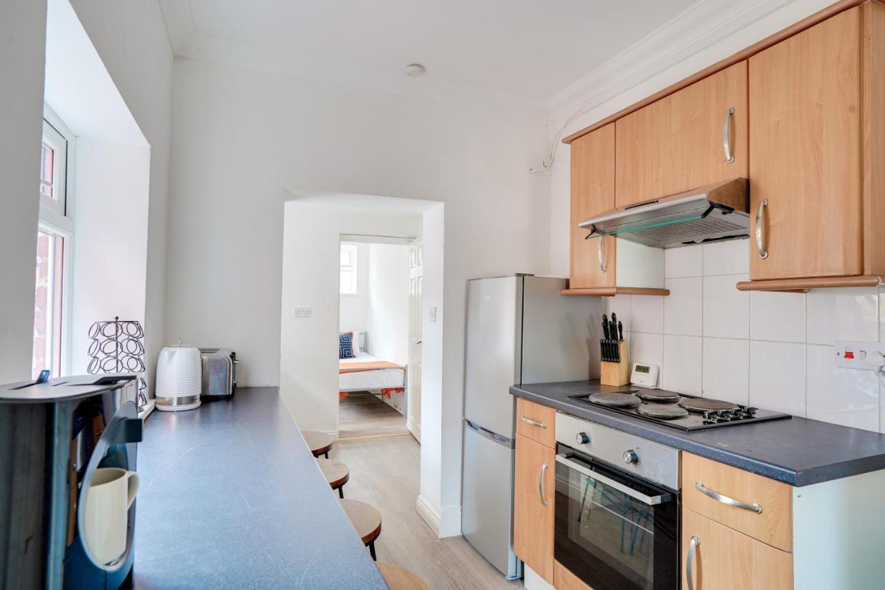 Modern And Spacious 3-Bedroom House - Free Parking, Fast Wi-Fi, Ideal For Up To 7 Guests Houghton-le-Spring Dış mekan fotoğraf